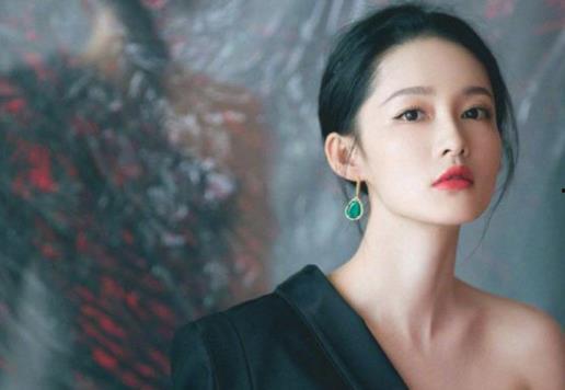 男女艺人最新情感爆料,明星恋情揭秘与反转 第1张 男女艺人最新情感爆料,明星恋情揭秘与反转 第1张